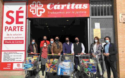 NNGG agradece a los talaveranos su solidaridad y entrega 1.200 kilos de alimentos a Cáritas