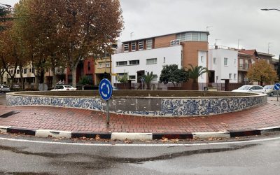 El PP denuncia el “deplorable” estado de glorietas y fuentes de cerámica “mientras el PSOE no hace nada por paliarlo”