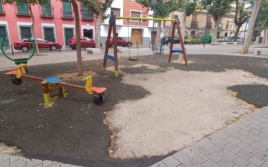 Delgado: “En 40 meses Agustina García  ha sido incapaz de mejorar el mobiliario urbano, incumpliendo sus promesas”