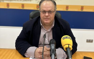 García destaca la inversión de 2,4 millones en limpieza en 2 años “y el PSOE en 4 años no fue capaz de renovar el contrato”