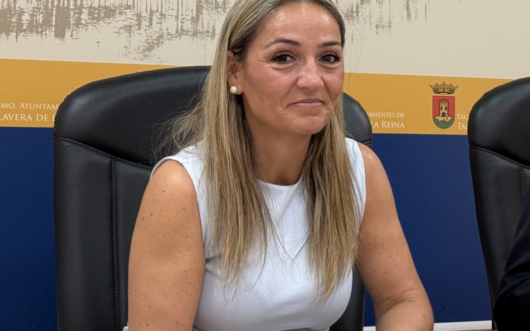 La concejal de Festejos denuncia amenazas e insultos a través de perfiles falsos y avanza acciones legales