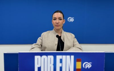 Muñoz censura que el PSOE “se atreva” a cuestionar su capacidad para compatibilizar responsabilidades en el Gobierno y en el PP